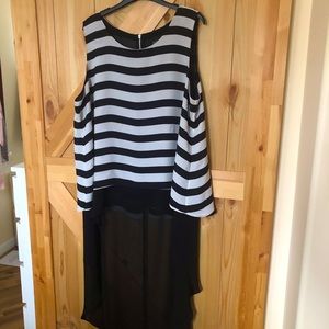 Frank Lyman high low blouse